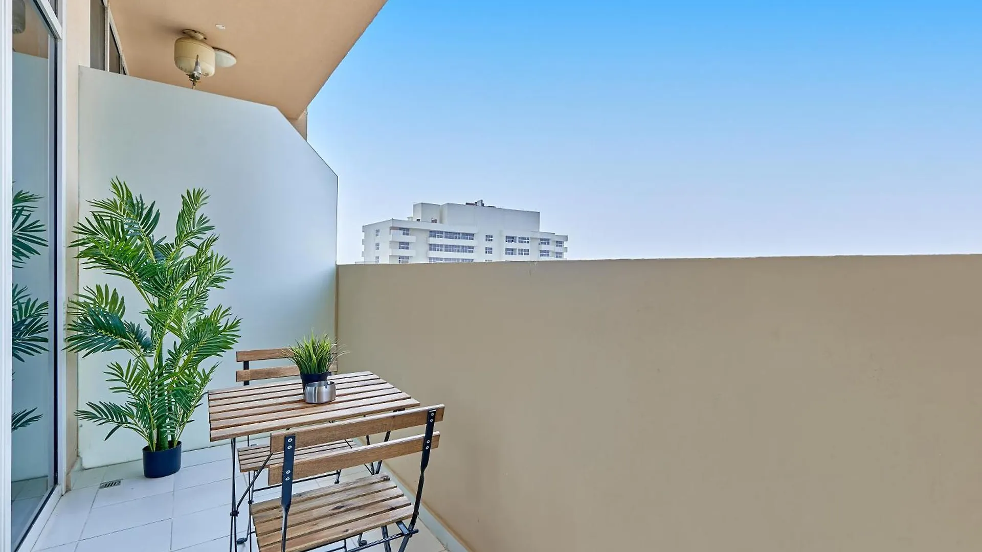 Bnbme - Damac Ghalia Apartment Dubai