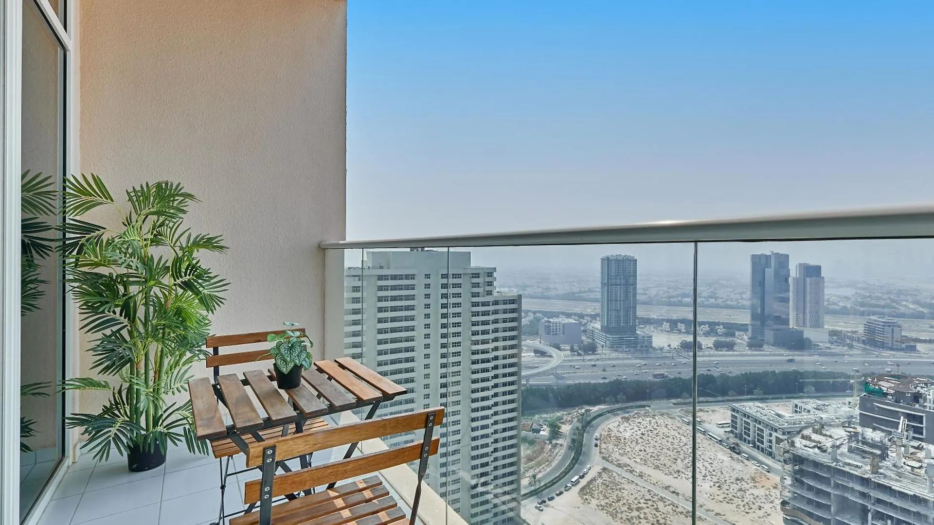 Bnbme - Damac Ghalia Apartment Dubai