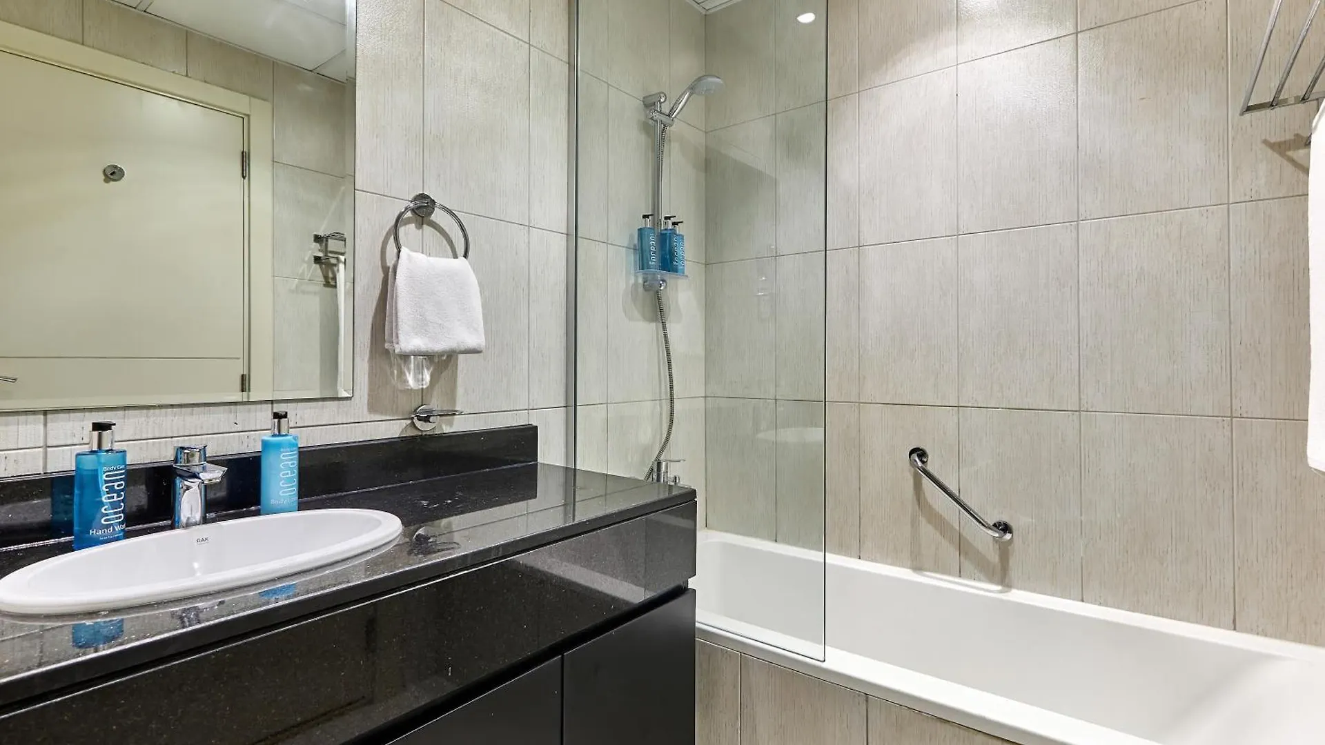 Bnbme - Damac Ghalia Apartment Dubai United Arab Emirates