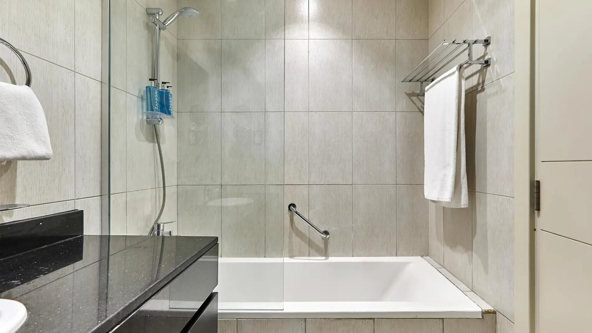 Bnbme - Damac Ghalia Apartment Dubai 0*,